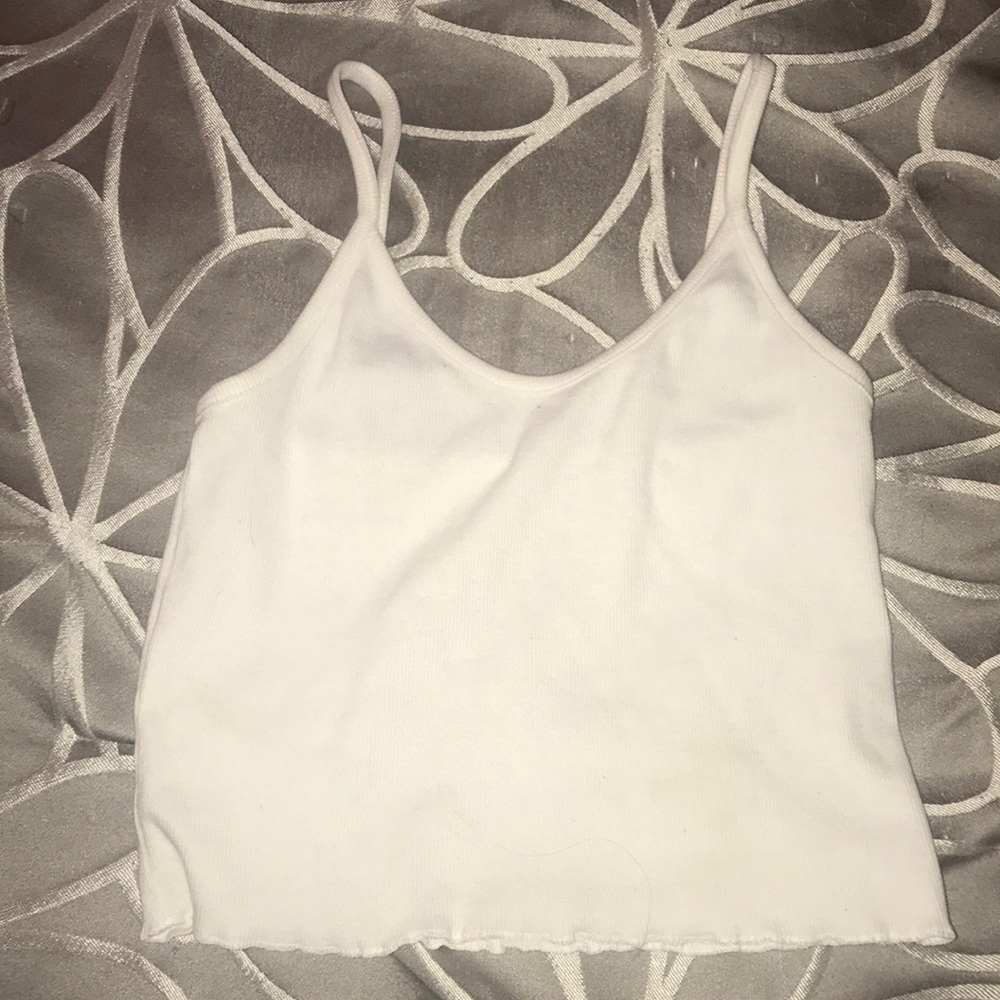 White cropped tank top with ruffle bottom size s